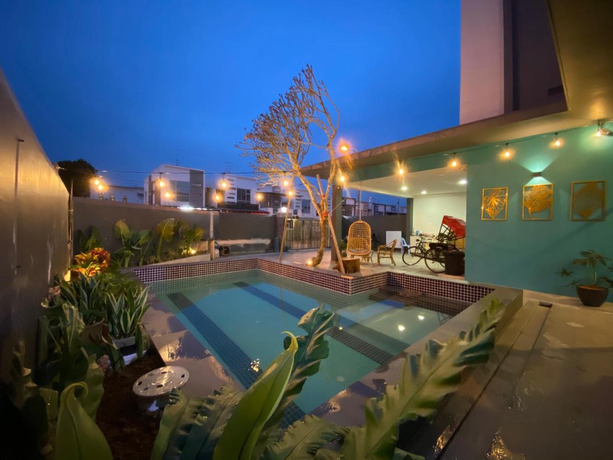 D Niice Garden View With Private Pool Bukit Indah, Johor Bahru Villa Exterior photo